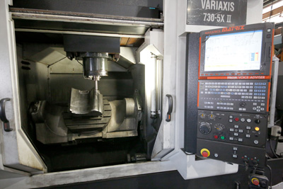 マシニング加工機マザック5軸|鈴木一製作所